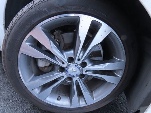 Used 2016 Mercedes-Benz C 300 4MATIC Sedan image 18