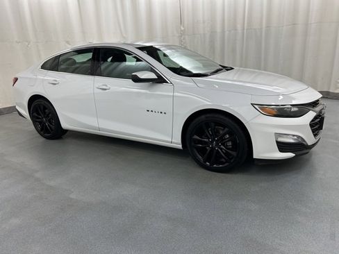 Used 2024 Chevrolet Malibu LT image 1