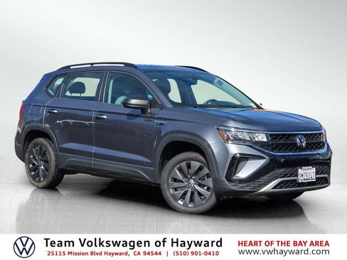 Used 2024 Volkswagen Taos S image 1