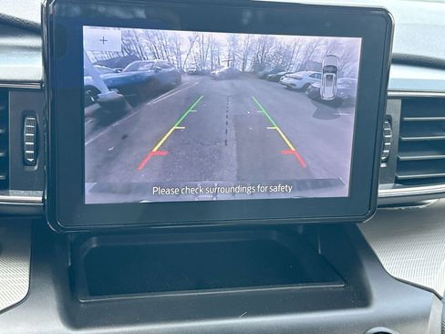 Used 2020 Ford Explorer XLT w/ Equipment Group 202A image 23