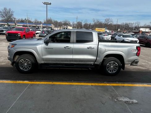 Used 2023 Chevrolet Colorado LT w/ LT Convenience Package II image 10