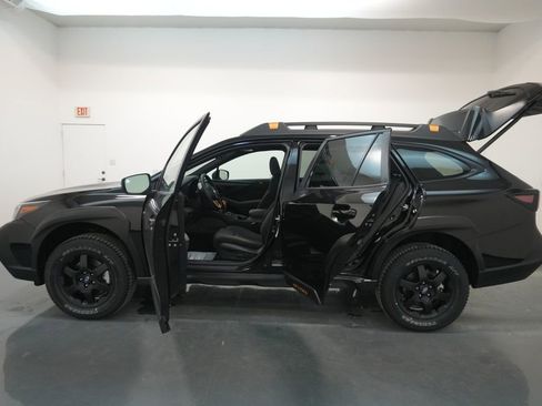 Used 2025 Subaru Outback Wilderness image 28