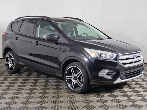 Used 2019 Ford Escape SEL AWD/4WD image 2