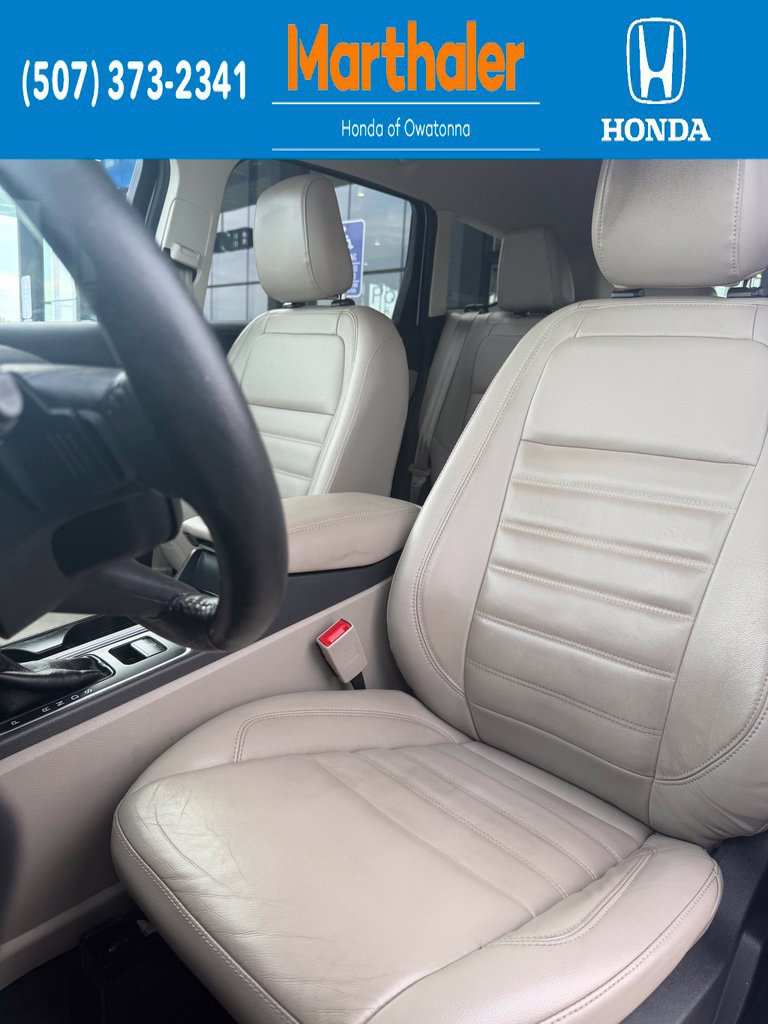 Used 2018 Ford Escape Titanium w/ Ford Safe & Smart Package AWD/4WD image 11