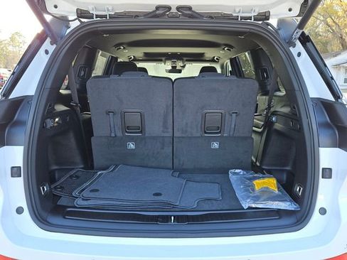 New 2026 Jeep Grand Cherokee L 4WD image 6