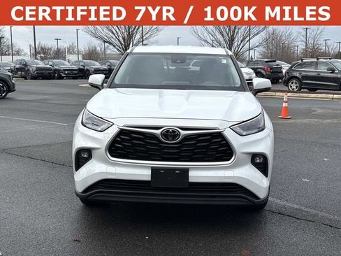 Used 2022 Toyota Highlander LE image 6