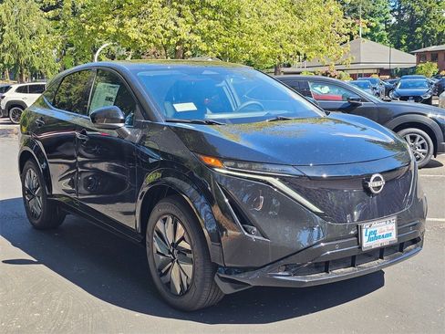 New 2025 Nissan Ariya AWD image 7