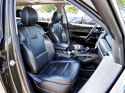 Used 2021 Kia Telluride S FWD image 12