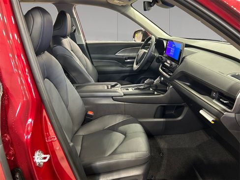 New 2026 Toyota Grand Highlander XLE image 17