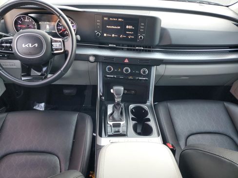 Certified 2024 Kia Carnival LX image 14