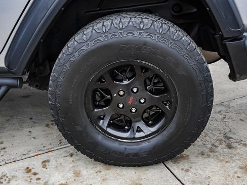 Used 2018 Jeep Wrangler Unlimited Sport S image 13