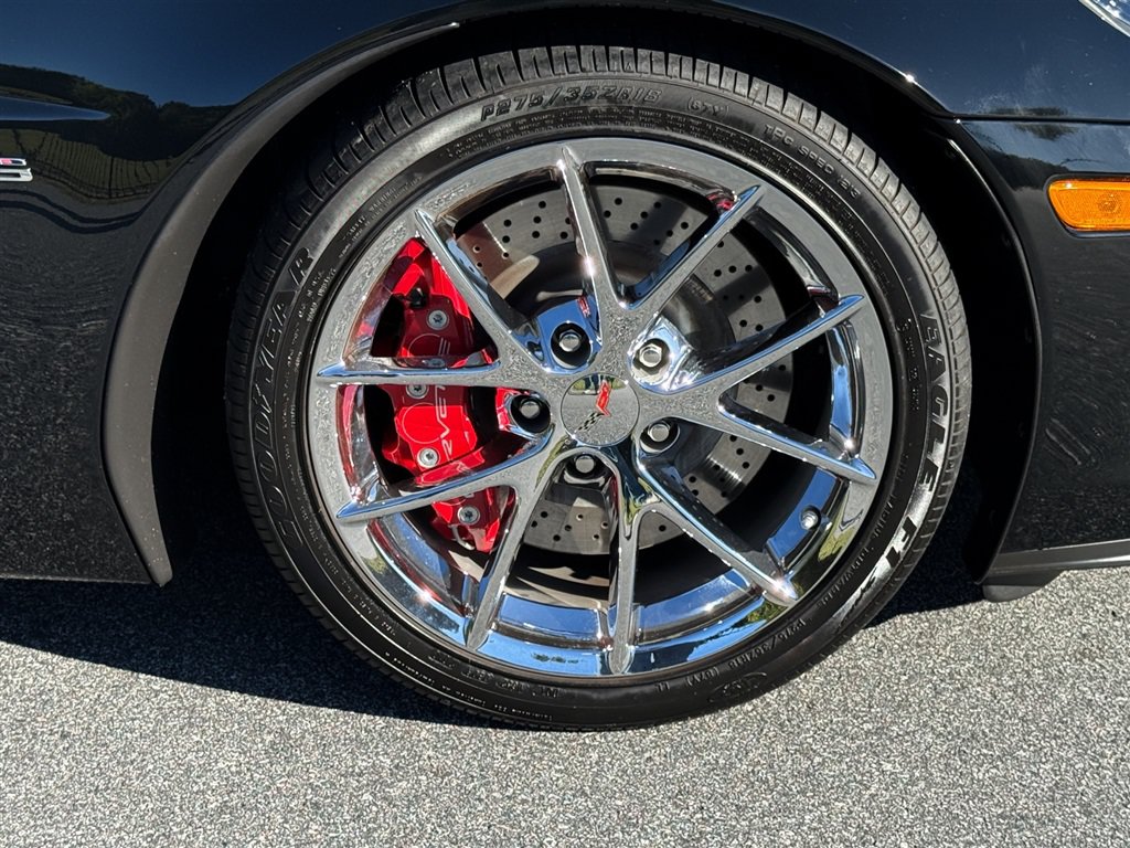 Used 2010 Chevrolet Corvette Z06 w/ Preferred Equipment Group RWD image 25