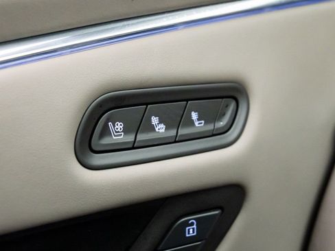 Certified 2024 Cadillac Escalade Sport Platinum w/ LPO, ONYX Package image 32