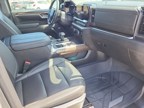 Certified 2024 Chevrolet Silverado 1500 RST w/ Texas Edition Plus image 9