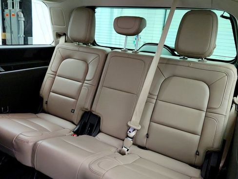 Used 2022 Lincoln Navigator Reserve image 26