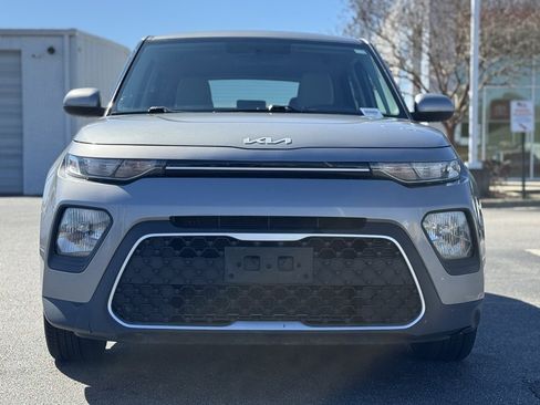 Used 2022 Kia Soul LX image 4