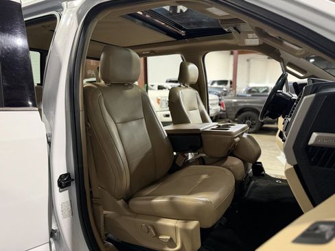 Used 2017 Ford F450 Lariat w/ Lariat Ultimate Package image 28