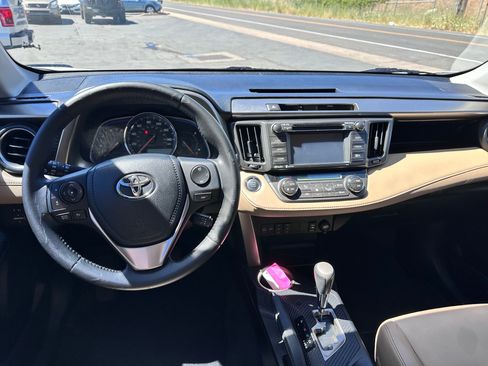 Used 2015 Toyota RAV4 Limited AWD/4WD image 7