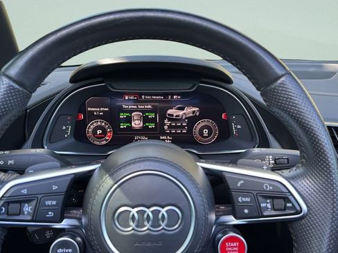 Used 2018 Audi R8 V10 image 16