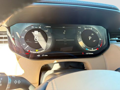 Used 2024 Land Rover Range Rover Sport SE image 43