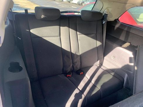 Used 2010 Dodge Journey SXT w/ Flexible Seating Group image 13