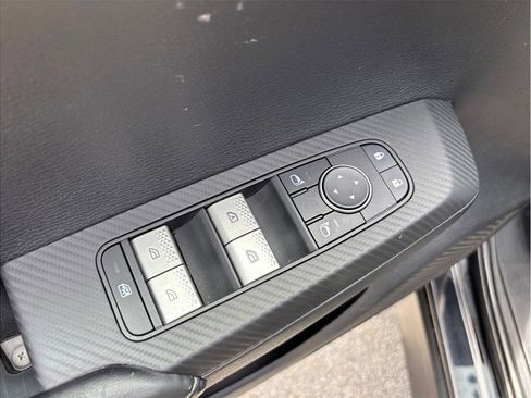 Used 2022 Mitsubishi Outlander ES image 18