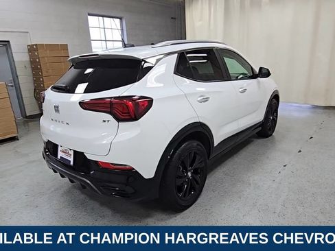 Used 2024 Buick Encore GX Sport Touring FWD image 10