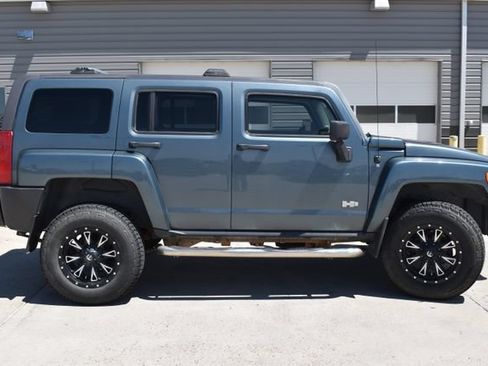 Used 2007 HUMMER H3 AWD/4WD image 4