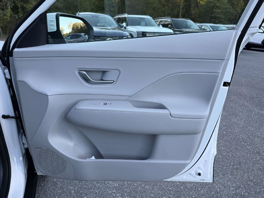 New 2027 Hyundai Kona Limited AWD/4WD image 8
