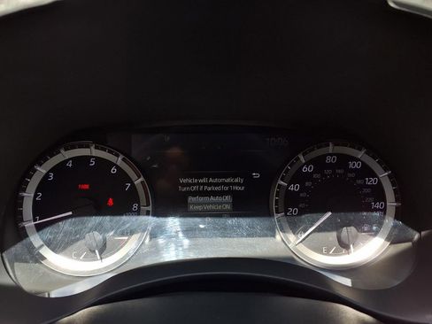 Certified 2024 Toyota Highlander XLE FWD image 14