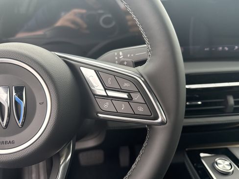 New 2026 Buick Enclave Avenir image 15