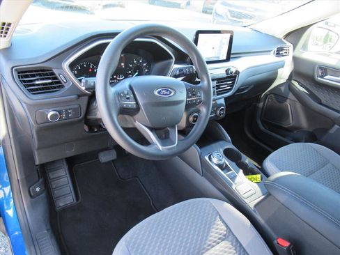 Used 2020 Ford Escape SE image 14