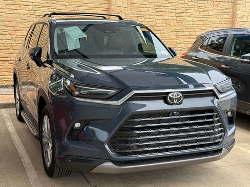 Used 2026 Toyota Grand Highlander AWD image 10