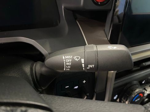 Used 2024 Toyota Tacoma TRD Sport image 23