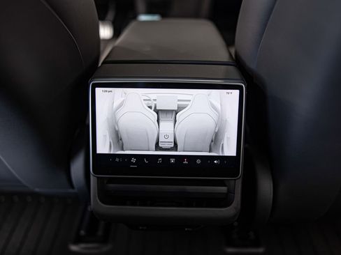 Used 2026 Tesla Model 3 Performance image 30