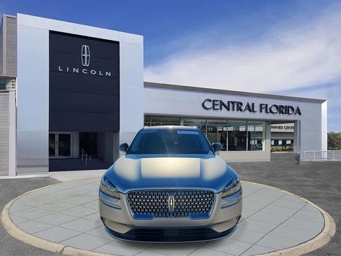 Used 2022 Lincoln Corsair FWD w/ Equipment Group 101A image 9