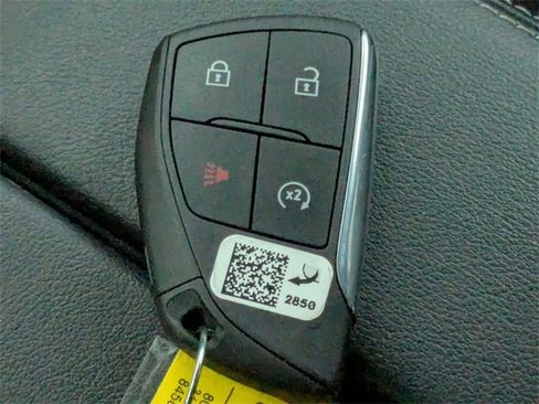 Used 2025 Buick Envision Sport Touring image 32