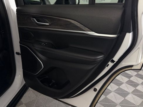 Certified 2022 Jeep Grand Cherokee Limited 4xe image 25