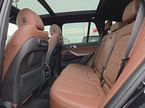 Used 2023 BMW X5 xDrive40i w/ M Sport Package image 16