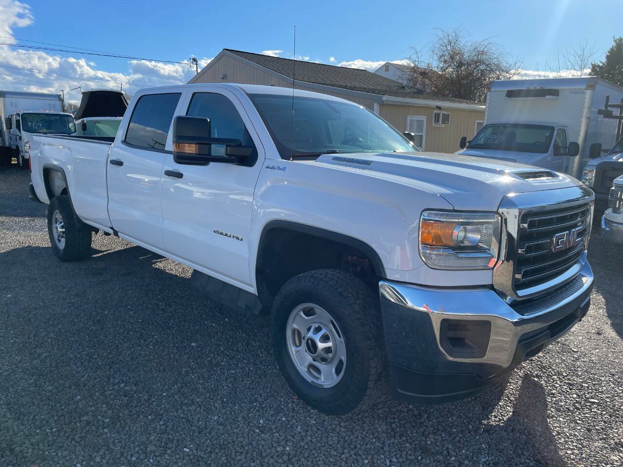 Used 2019 GMC Sierra 2500 4x4 Crew Cab w/ Sierra Convenience Package image 4