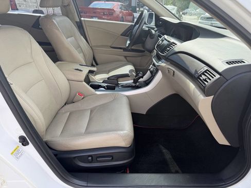 Used 2015 Honda Accord EX-L image 11