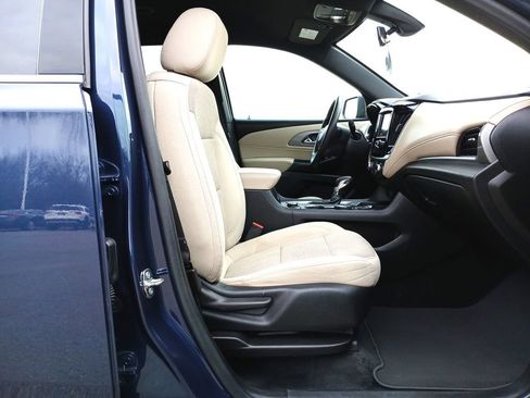 Used 2023 Chevrolet Traverse LS w/ Safety Package image 29