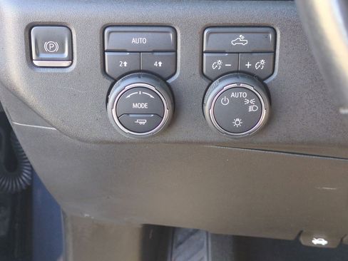 Certified 2022 Chevrolet Silverado 1500 LT image 18