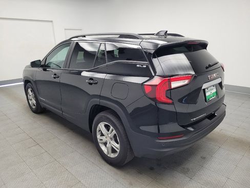 Used 2024 GMC Terrain SLE w/ Driver Convenience Package FWD image 5