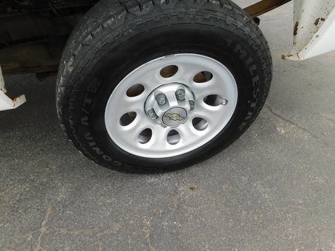 Used 2012 Chevrolet Silverado 1500 W/T RWD image 21