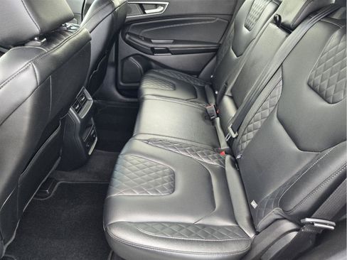 Used 2023 Ford Edge Titanium AWD/4WD image 29