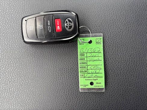 Certified 2025 Toyota Camry LE image 28