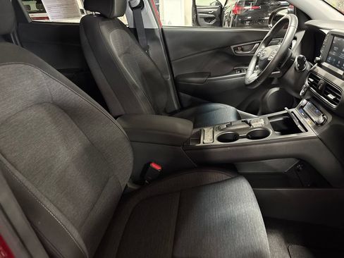 Used 2021 Hyundai Kona SEL FWD image 29