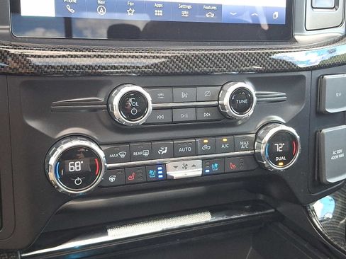 Used 2021 Ford F150 Lariat w/ Equipment Group 502A High AWD/4WD image 16