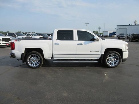 Used 2017 Chevrolet Silverado 1500 LTZ Z71 w/ LTZ Plus Package AWD/4WD image 2